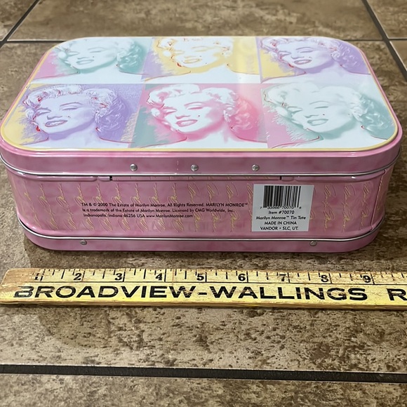 Marilyn Monroe lunch or carry case - Picture 5 of 9